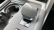 Land Rover Discovery 3.0 D300 R-Dynamic SE 5dr Auto Diesel Station Wagon